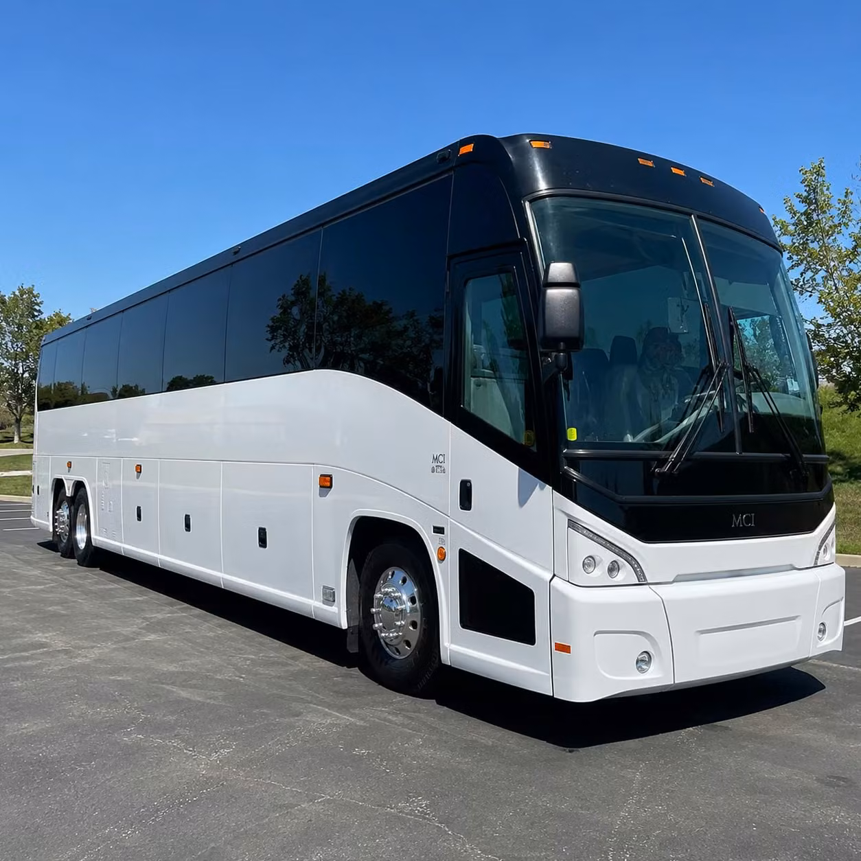 bringing arriving groups from chs straight to mount pleasant hotels and venues