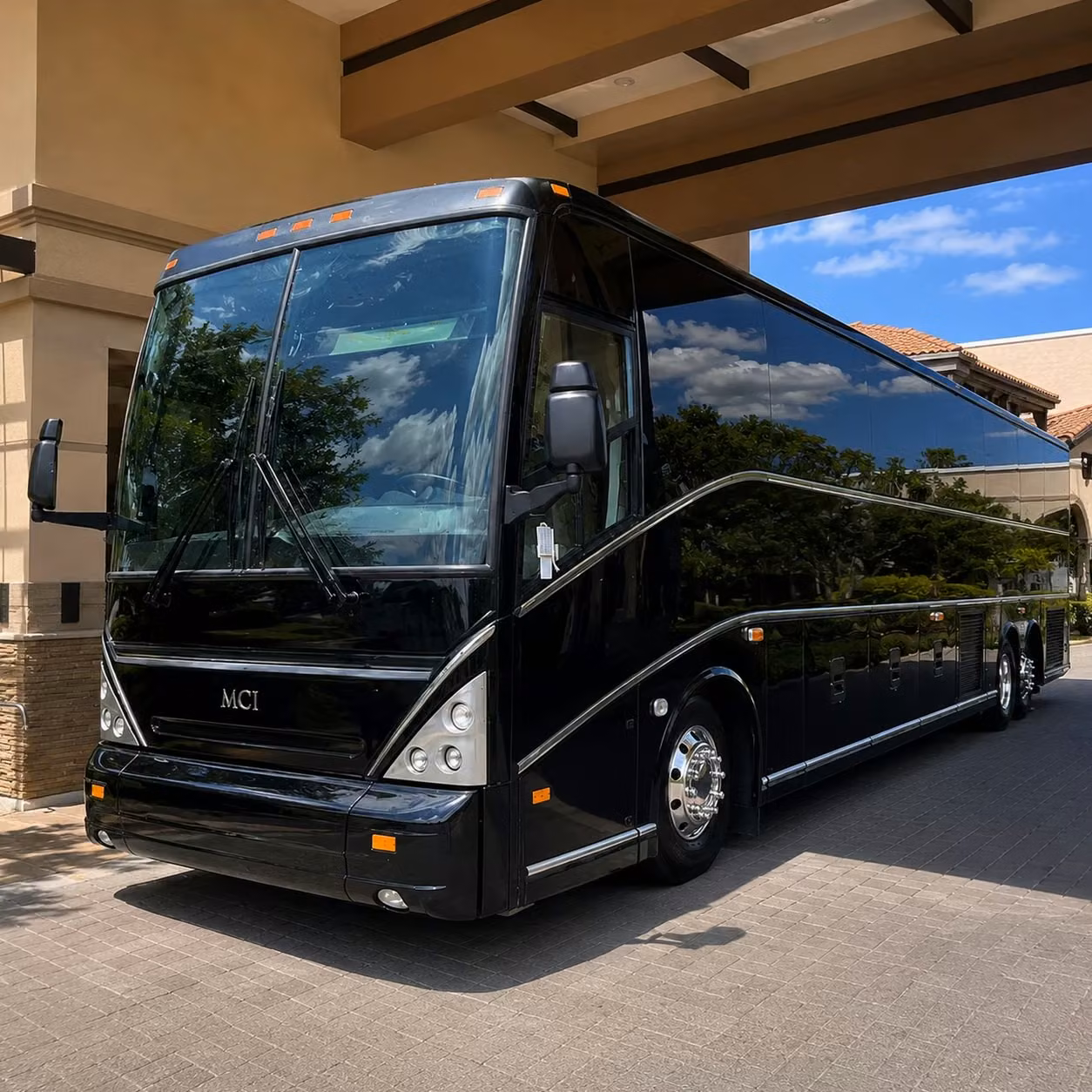 coachbusmountpleasant com helps you coordinate conference and convention shuttles in the lowcountry